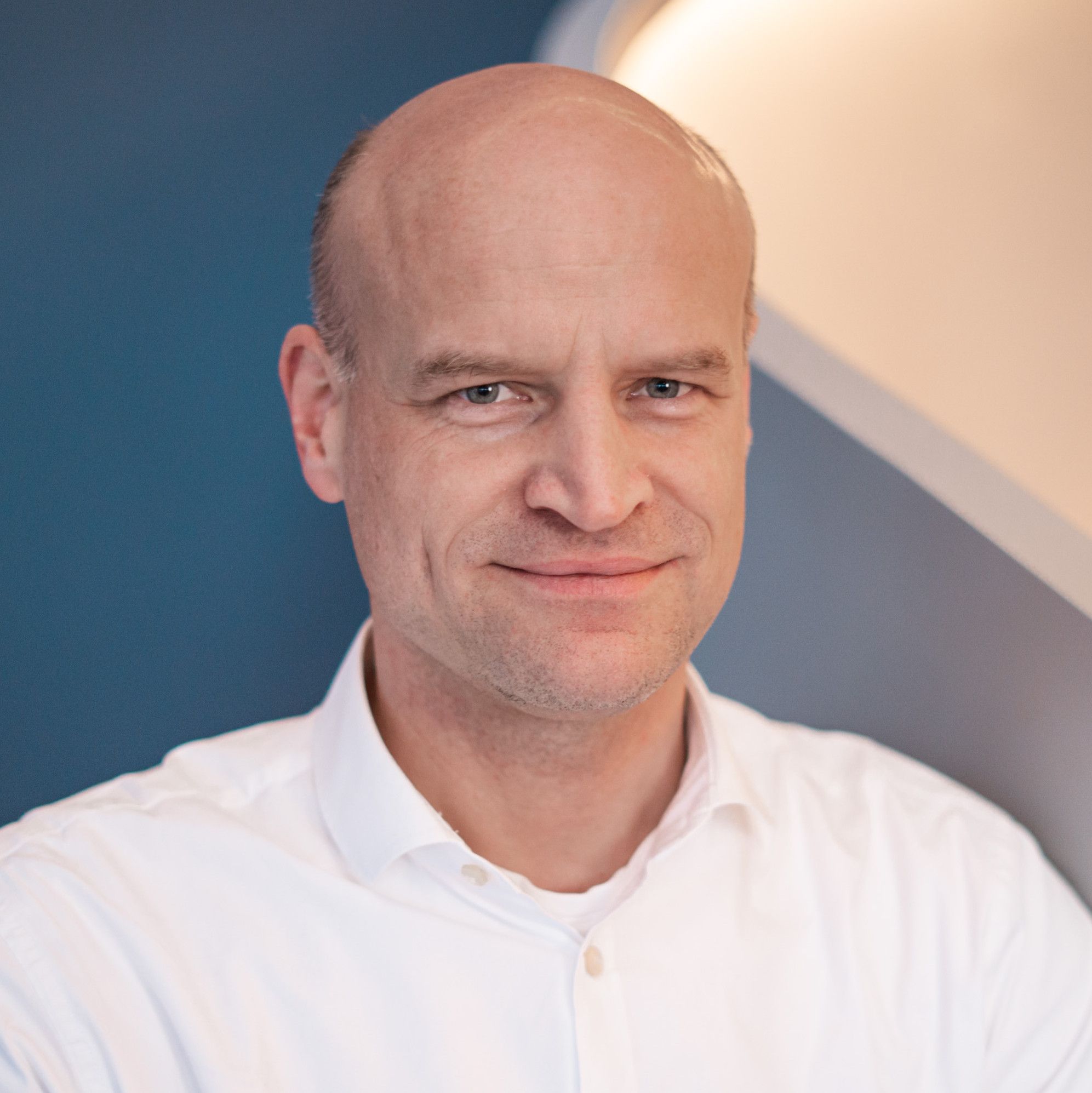 Dr. Nicolai Johannsen