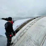 Changement de 1150 m2 de polycarbonate alvéolé 8 mm ➡️ en 10 mm Stabilit Suisse