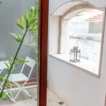 T2 Duplex Rc et 1er étage à Príncipe Real, centre de Lisbonne