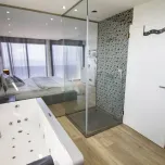 Villa de luxe avec vue imprenable sur la mer! Ile de Madere.