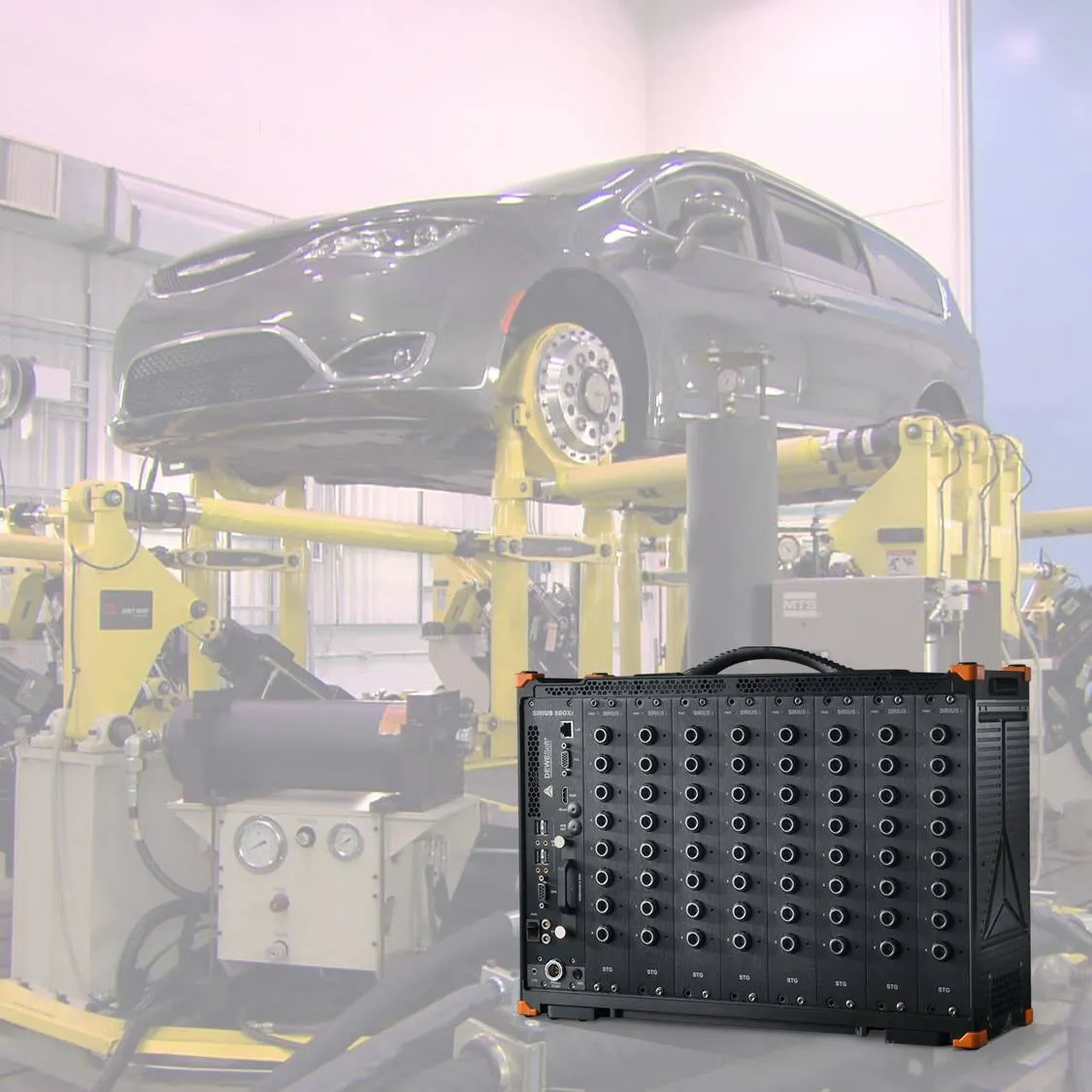 Real-Time Output in combination with high channel count and high sample rate: R8rt