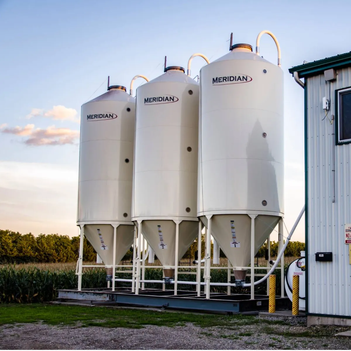SmoothWall Feed Bins