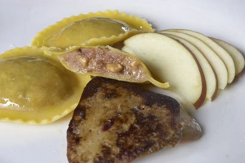 Raviole de Foie Gras aux Cèpes