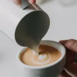 Conoce Rhino Coffee Gear, equipo de cafetería que va más allá de tus expectativas.