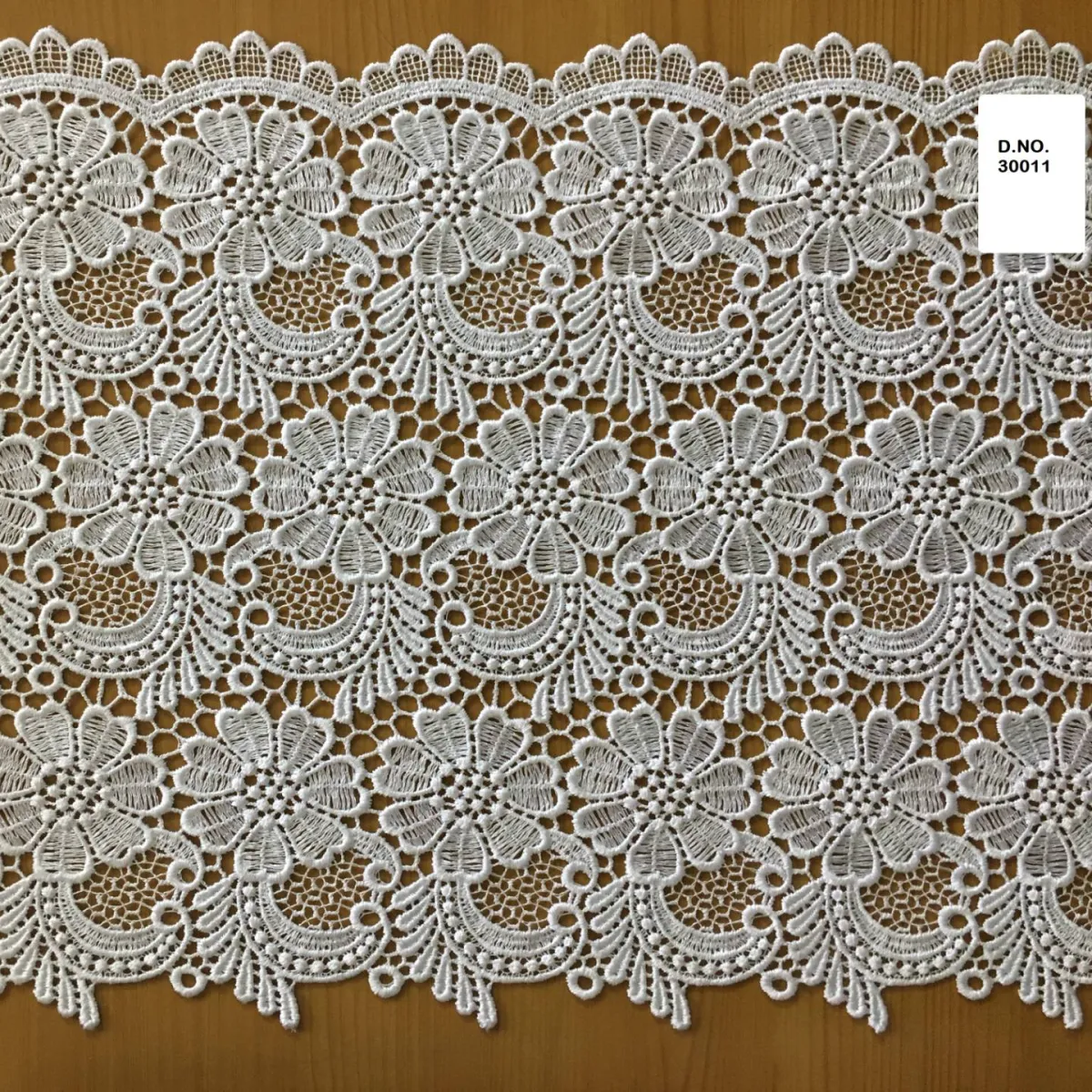 GUPUIRE LACES AND ALLOVER