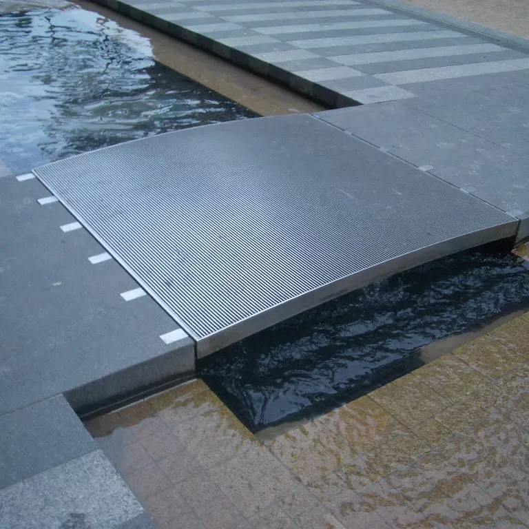 STAINLESS STEEL ANTI-SLIP FLOOR GRATING