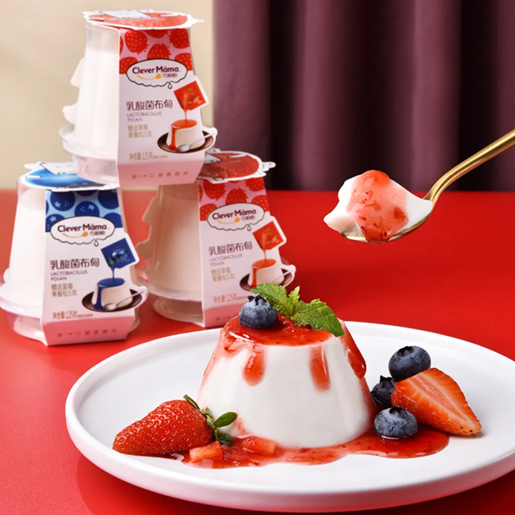 125g jelly pudding with strawberry jam