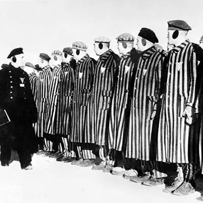 PINK TRIANGLES, HOMOSEXUALS FACING NAZISM