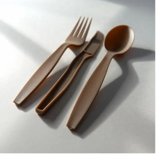 Fourchette, couteau et cuillère en fibre de canne à sucre