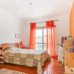 Villa de 3 chambres dans un quartier calme à 15 minutes de Lisbonne et Cascais avec piscine