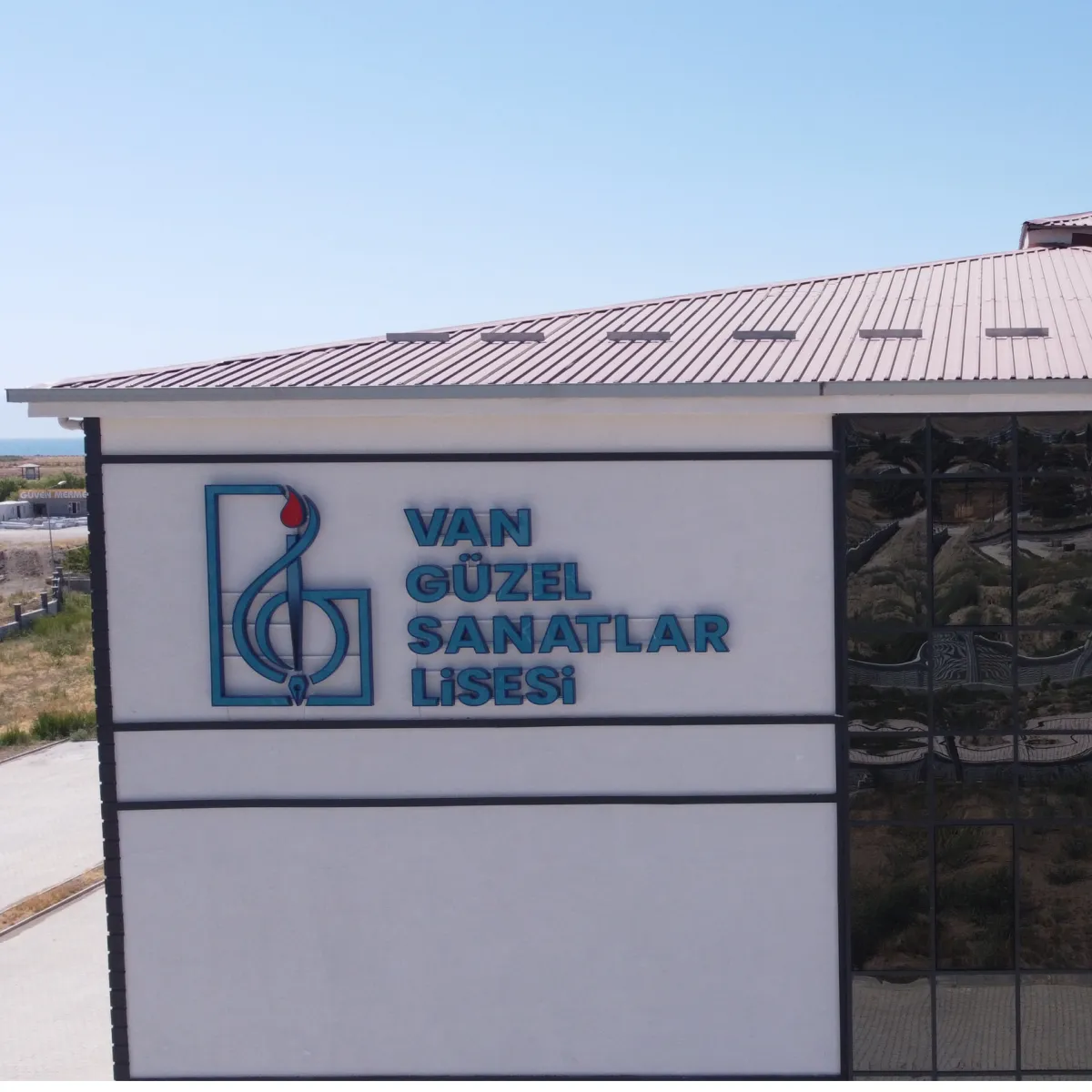 Van Edremit School, Türkiye