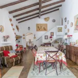 Rustic and typical Alentejo House T4 at the foot of the Terena Castle