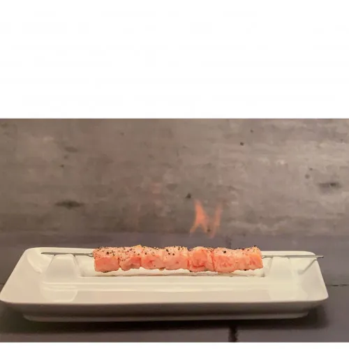 OMEGA cooking device: The plate that allows the cooking show on table of spits and skewers