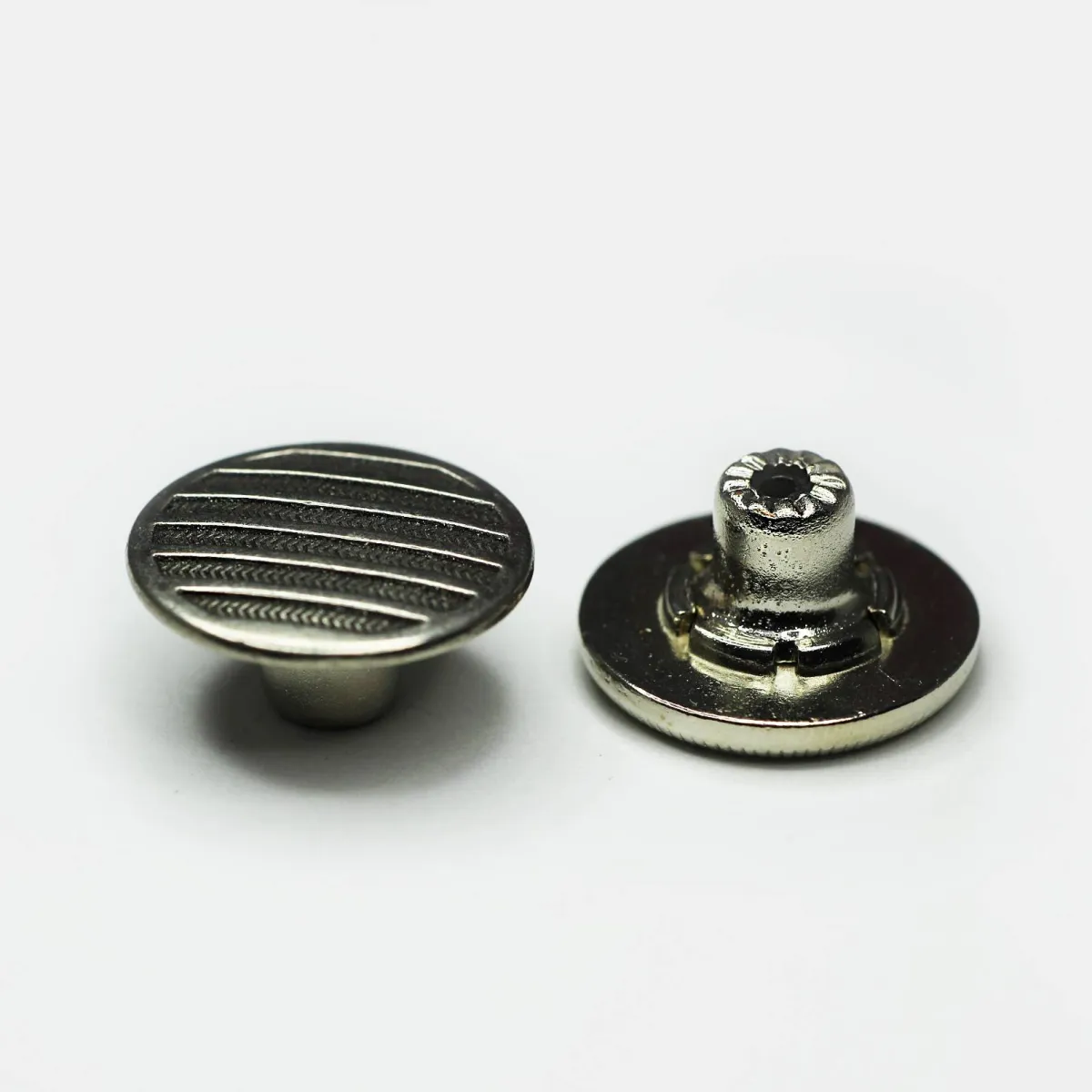 CASUAL/BOTONES-REMACHES-PLACAS / BUTTONS-RIVETS-METAL LABEL