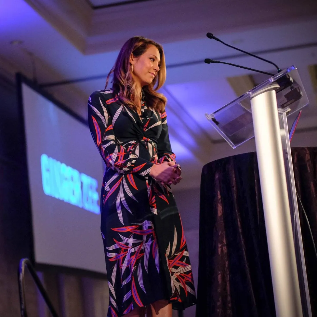 Professional Speakers - Keynote Speakers, Moderated Chat, Emcees, and more