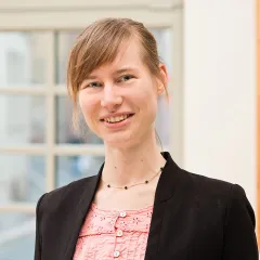 Prof. Dr. Lena Tonzer