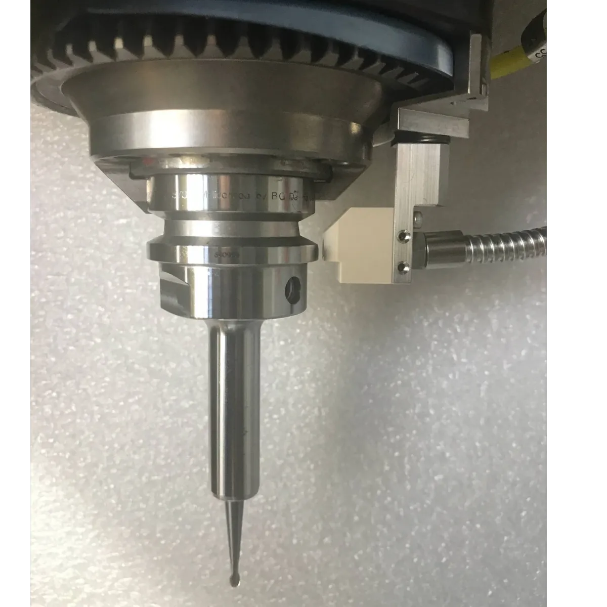 DÉTECTION DE FAUX RONDS D’OUTIL BT-HSK-CAT