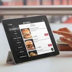 Tablet na mesa - Cardápio digital