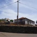 Flat land in Calheta in a corner with 1.835m², with sea view and good road fronts.