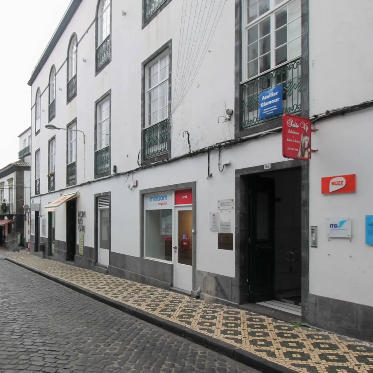 Renting Income Traditional Architecture Building in the Heart of Ponta Delgada