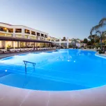 Algarve, Quinta do Lago, 1, 2 and 3 bedroom apartments set in a luxury Resort