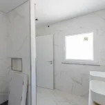 T4 Modern with swimming pool