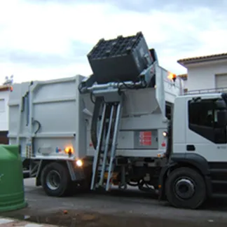 IoSensWaste: Efficient urban waste collection management