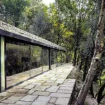 Moradia T3 moderna c/ vista para a barragem da Caniçada | Ancoradouro privativo p/ 3 embarcações | Parque Natural Peneda-Gerês