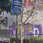 Distributed Cross-Dock Hubs