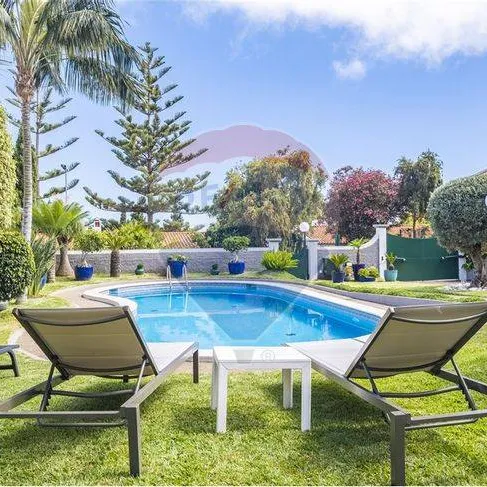 Très élégante villa T4 / Santa Cruz