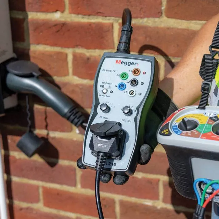 Megger EVCA210 testadapter voor laadpalen