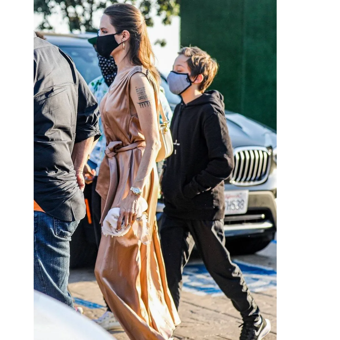 Angelina’s Malibu Mum Look Is All Luxe Fabrics & Low Heels