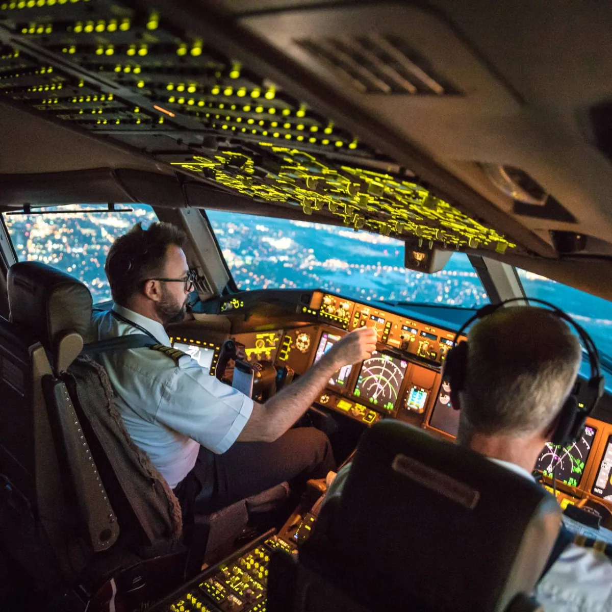 Aircraft operations – connected aircraft, collaborative working, and a digital shift