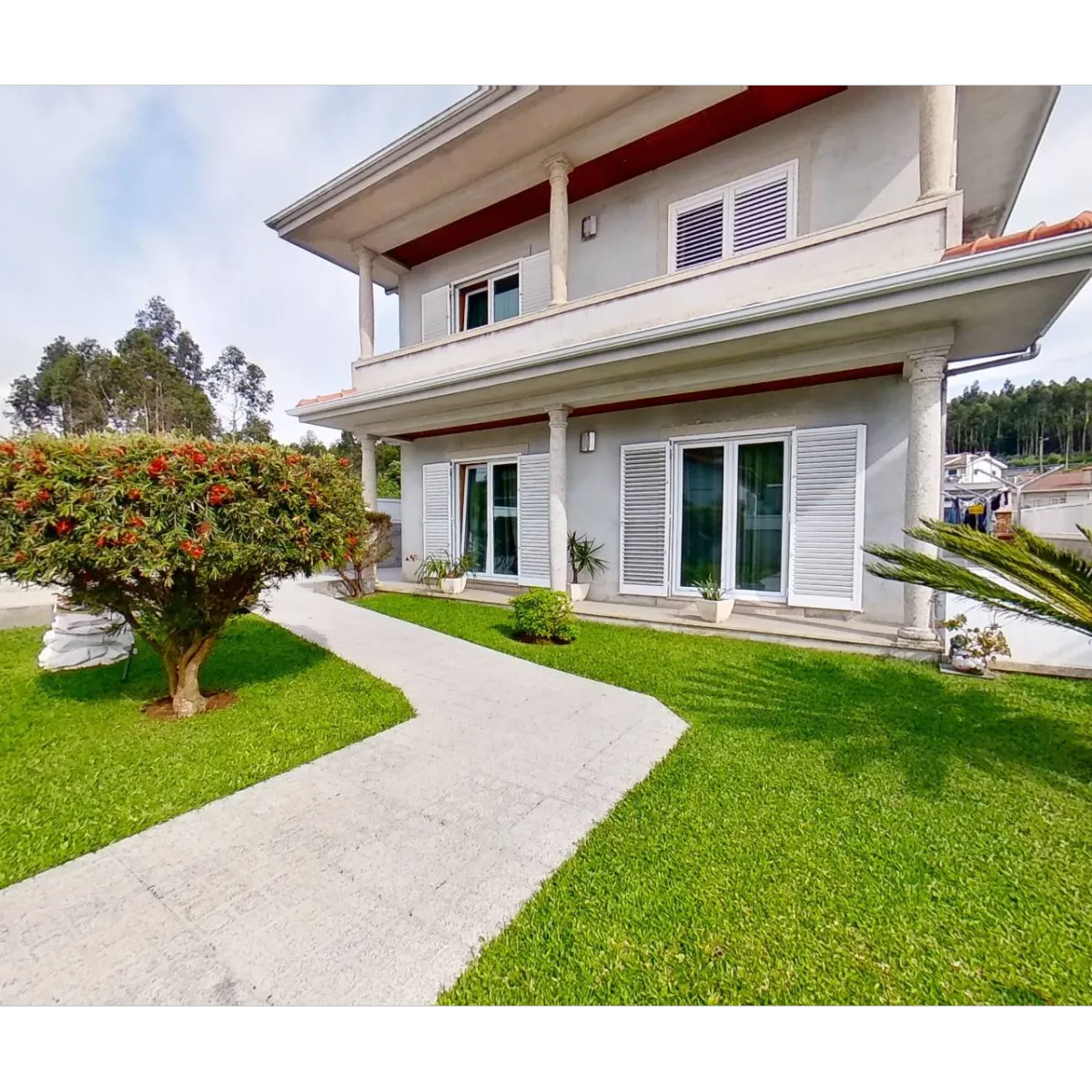 Moradia de 4 frentes, T4, em Canidelo, Vila do Conde