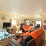 Vila Alegre/Seixal - Moradia T5 c/ 1000m2 de Terreno