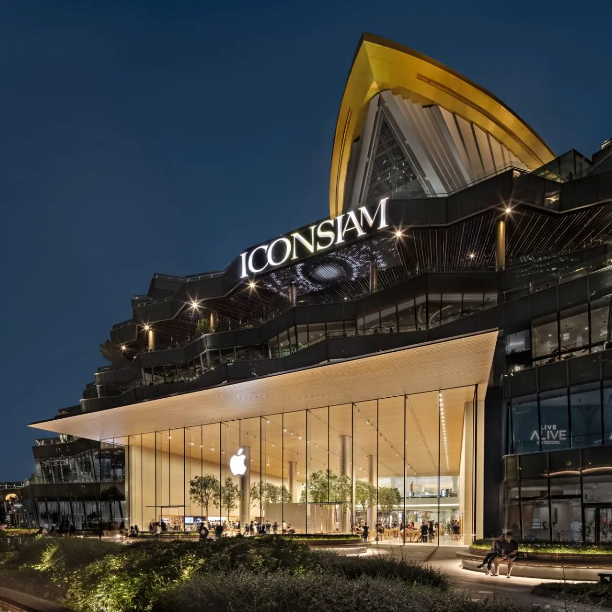 Apple ICONSIAM Bangkok, Thailand