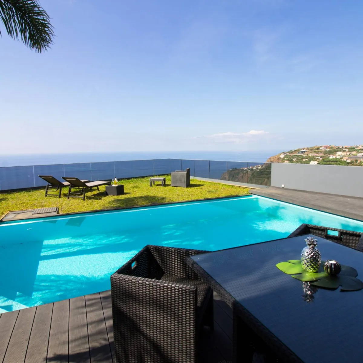 Villa de luxe avec vue imprenable sur la mer! Ile de Madere.