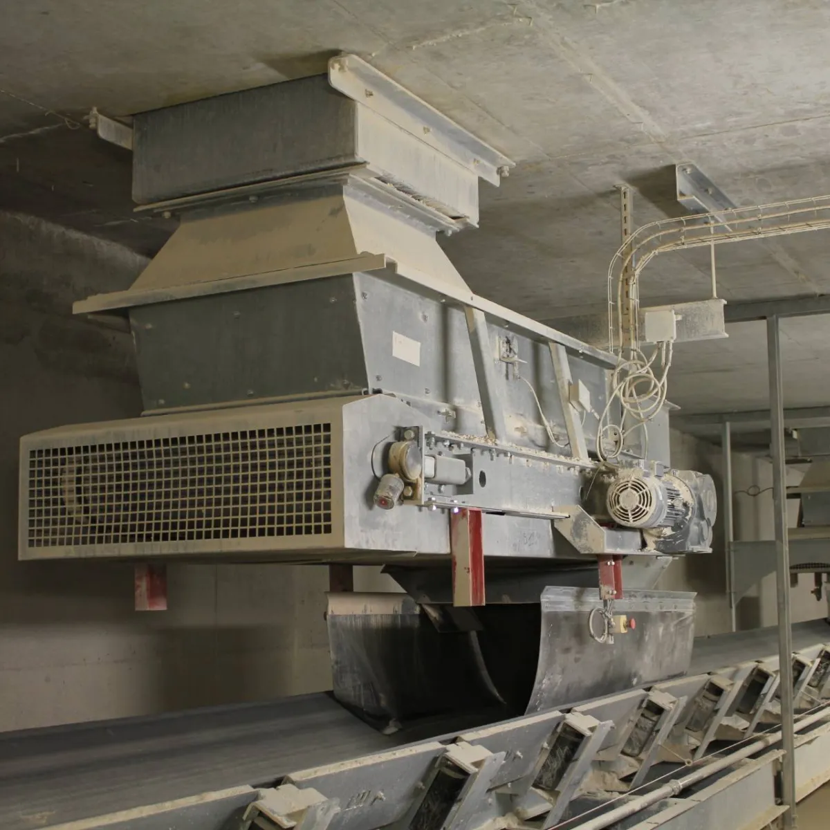 Volumetric / weight-based belt extractor VBE / WBE