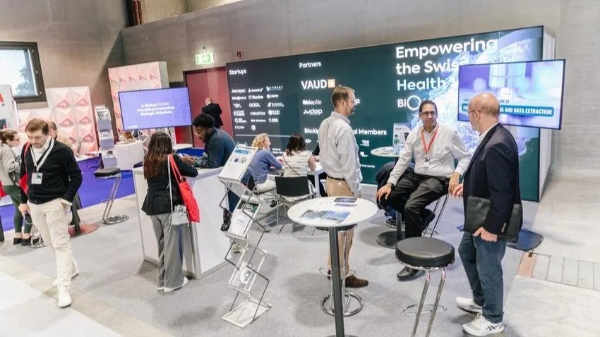 NETWORKING AT THE BIOALPS & INNOVAUD BOOTH