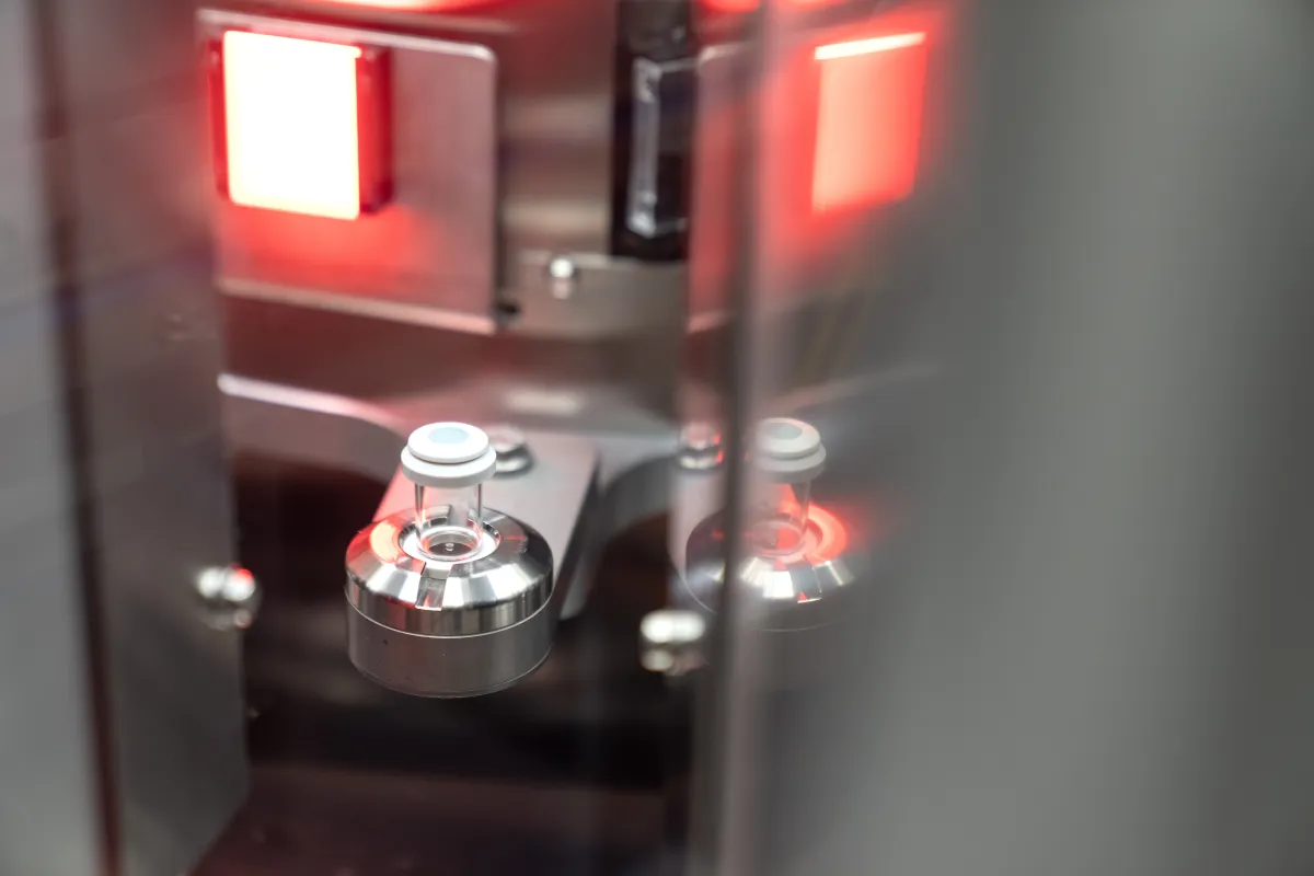 AT-Closed Vials(R) - RTF Vials for for injectable drugs, designed to be used in aseptic fill finish processing of biopharmaceutical drugs