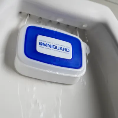 F-MATIC OmniGuard – Urinal Cleaner