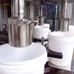Envasadora Automática para Potes e Baldes
