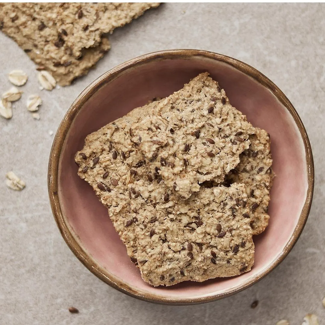 Multi-grain protein biscuit featuring HydroBEEF™