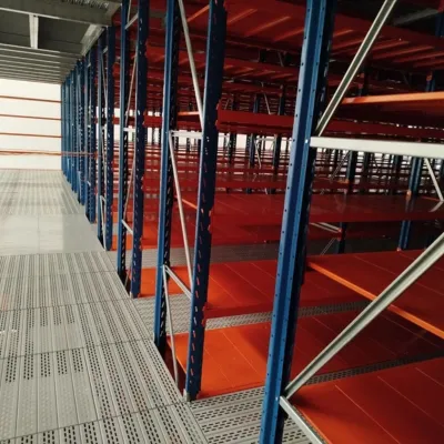 PORTA PALLETS COM PISO ELEVADO