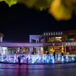 ROSHN FRONT - Shopping