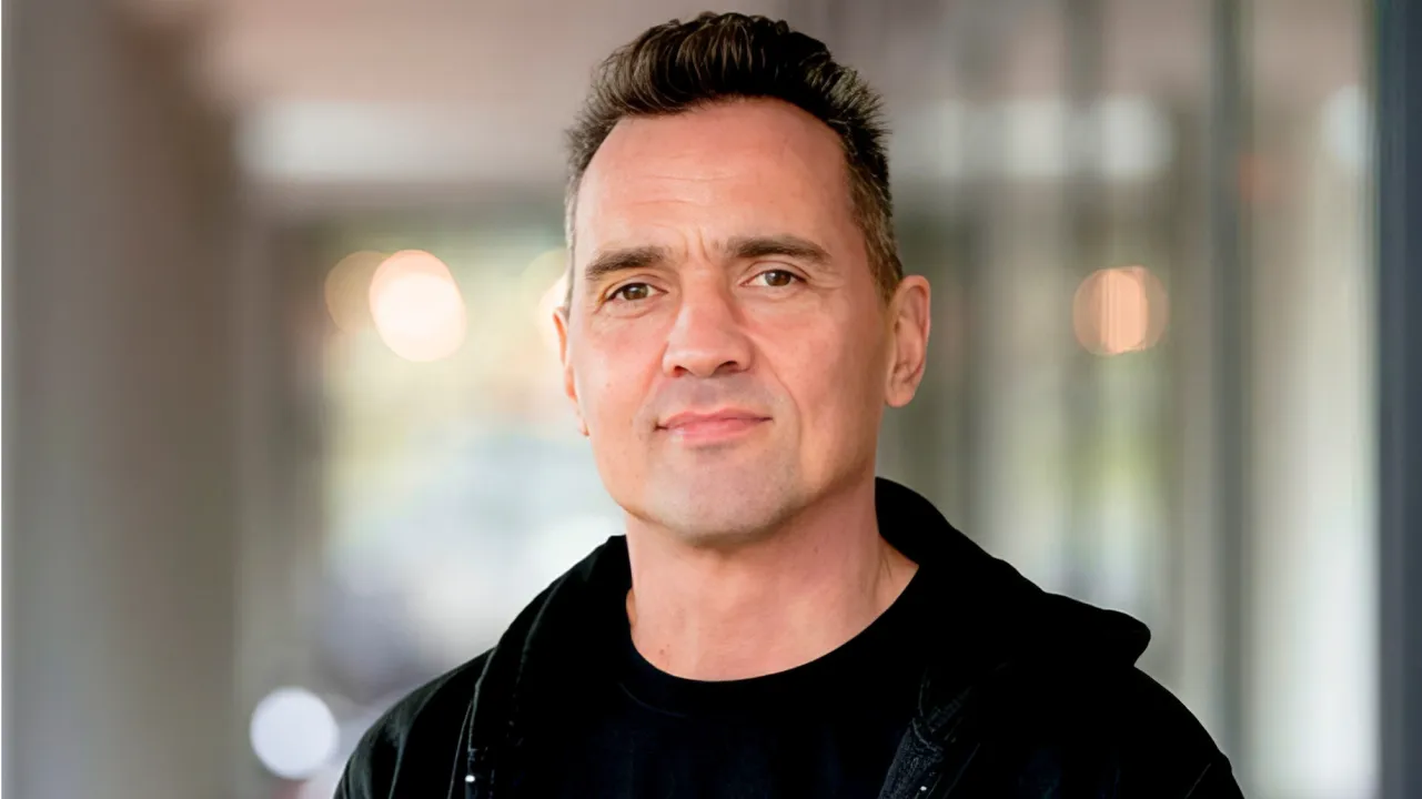 Hack out. How our start-up crashed the electricity grid