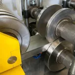 Perfiladeira de Perfil Estrutural PE400.3 Esquadros®