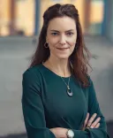 Alyson McGregor