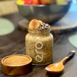 Borosilicate glass jar with an acacia wood lid