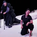 Tiri: Te Araroa Woman Far Walking